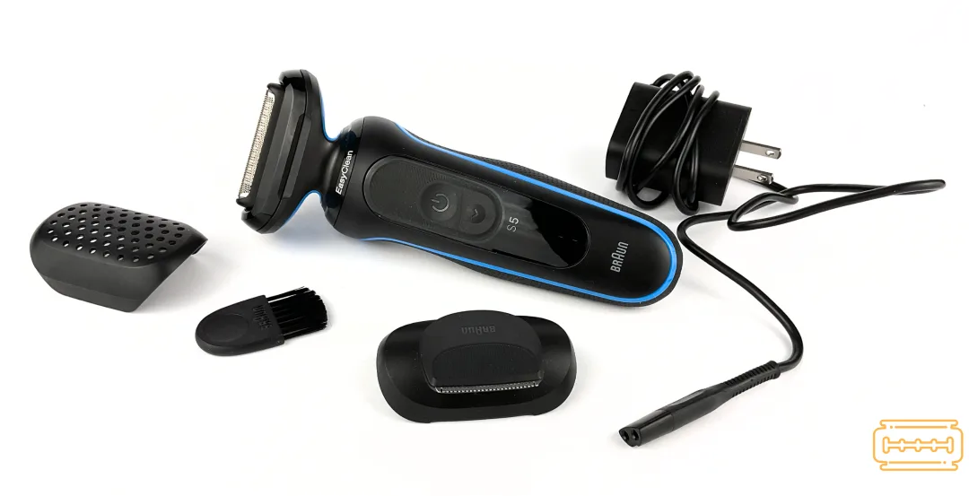 All parts included in the Braun Series 5 5118s.