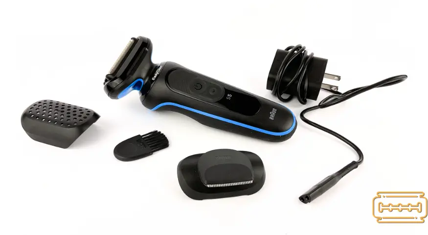 All parts included in the Braun Series 5 5118s.